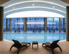 مجمع في الجانب الاوروبي من اسطنبول لديه رؤية بانورامية على البحر والبحيرة. - 8