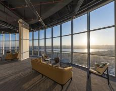 مجمع في الجانب الاوروبي من اسطنبول لديه رؤية بانورامية على البحر والبحيرة. - 9