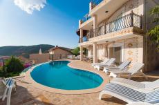 فيلا فاخرة و مفروشة مع اطلالة بحرية خلابة في كالكان تركيا - 6