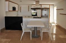 فيلا للبيع في قمة الجمال التي تقع مباشرة علي البحر  - 2