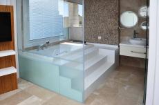 فيلا للبيع في قمة الجمال التي تقع مباشرة علي البحر  - 23