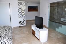 فيلا فاخرة للبيع باطلالة بحرية رائعة   - 10