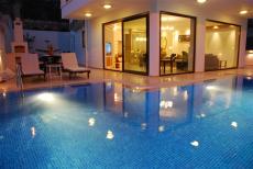 فيلا ذات اطلالة بحرية  مفروشة مجهزة للبيع في كالكان - 4