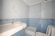 شقة للبيع في كيمر بسعر مناسب قريب من البحر ومركز المدينة - 3